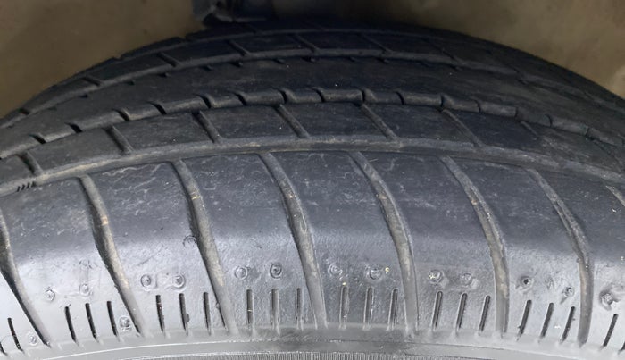2019 Maruti Celerio VXI d, Petrol, Manual, 25,795 km, Right Front Tyre Tread
