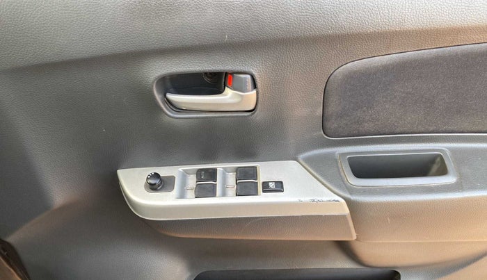 2012 Maruti Wagon R 1.0 VXI, Petrol, Manual, 37,744 km, Driver Side Door Panels Control