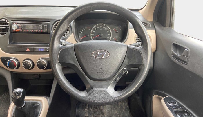 2016 Hyundai Grand i10 MAGNA 1.2 KAPPA VTVT, CNG, Manual, 60,964 km, Steering Wheel Close Up