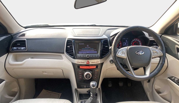2021 Mahindra XUV300 W8 1.5 DIESEL, Diesel, Manual, 27,692 km, Dashboard