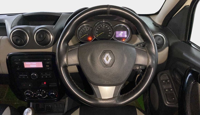 2015 Renault Duster RXL PETROL, Petrol, Manual, 47,468 km, Steering Wheel Close Up