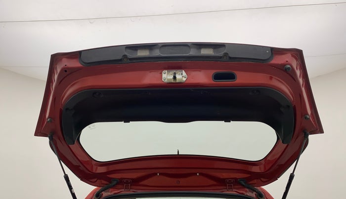 2012 Maruti Swift VXI, Petrol, Manual, 1,20,587 km, Boot Door Open