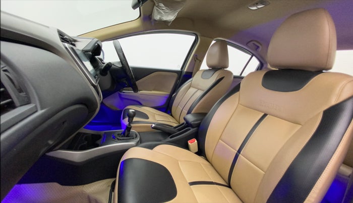 2016 Honda City 1.5L I-VTEC V MT, Petrol, Manual, 1,09,216 km, Right Side Front Door Cabin