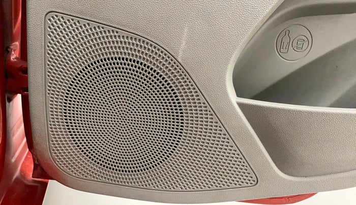 2018 Tata Tiago XM PETROL, Petrol, Manual, 49,309 km, Infotainment system - Rear speakers missing / not working