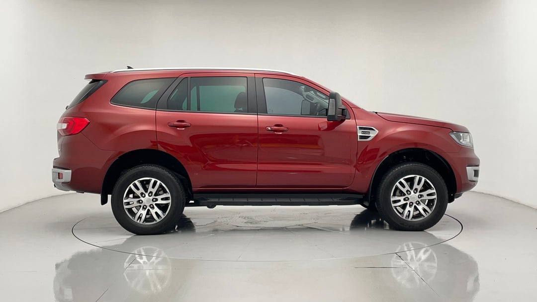 2020 Ford Everest Trend (4wd 7 Seat), Automatic, 31777 km, Right Side View