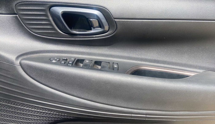 2022 Hyundai NEW I20 ASTA (O) 1.2 MT, Petrol, Manual, 9,039 km, Driver Side Door Panels Control