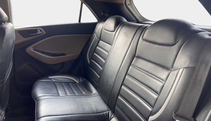 2017 Hyundai Elite i20 MAGNA 1.4 CRDI, Diesel, Manual, 73,474 km, Right Side Rear Door Cabin