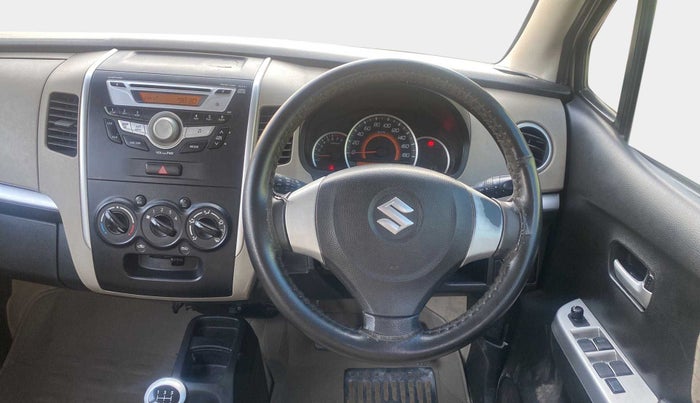 2015 Maruti Wagon R 1.0 VXI, Petrol, Manual, 45,012 km, Steering Wheel Close Up