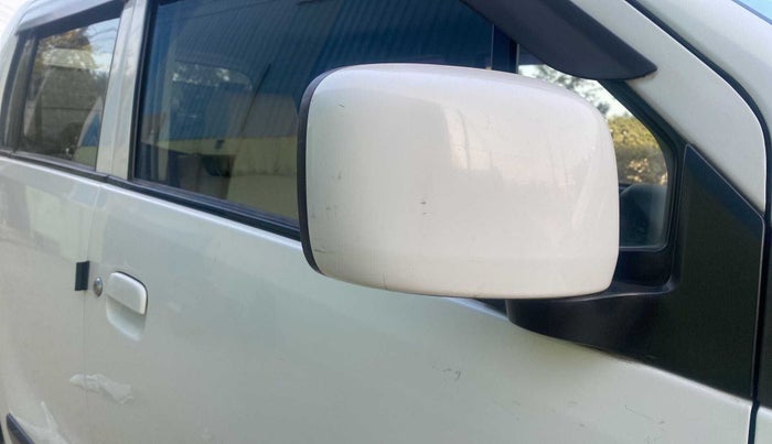 2015 Maruti Wagon R 1.0 VXI, Petrol, Manual, 45,012 km, Right rear-view mirror - Minor scratches