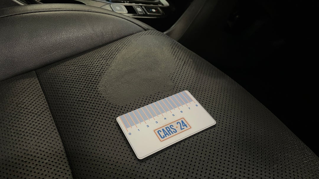 Seats Front RHS Wear