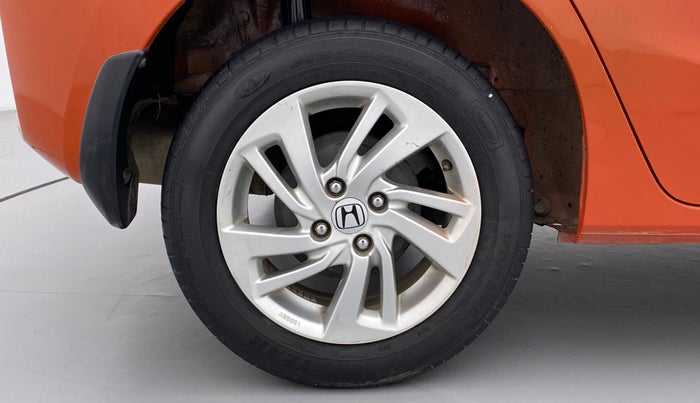 2015 Honda Jazz 1.2 V MT, Petrol, Manual, 47,077 km, Right Rear Wheel
