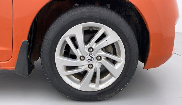2015 Honda Jazz 1.2 V MT, Petrol, Manual, 47,077 km, Right Front Wheel