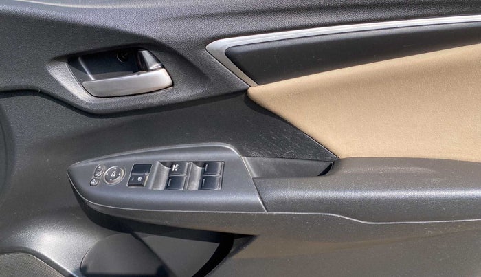 2016 Honda Jazz 1.2L I-VTEC V AT, Petrol, Automatic, 49,650 km, Driver Side Door Panels Control