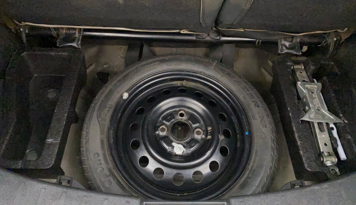 2013 Maruti Wagon R 1.0 VXI, Petrol, Manual, 1,11,474 km, Spare Tyre