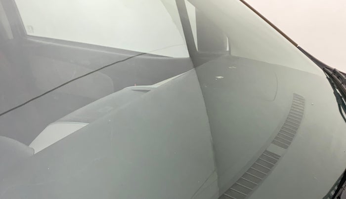 2013 Maruti Wagon R 1.0 VXI, Petrol, Manual, 1,11,474 km, Front windshield - Minor spot on windshield