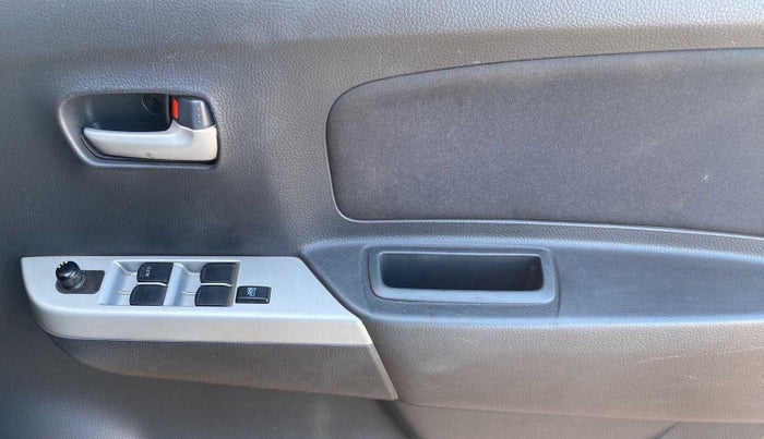 2011 Maruti Wagon R 1.0 VXI, Petrol, Manual, 58,734 km, Driver Side Door Panels Control