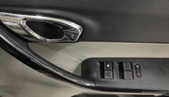 2018 Tata Tiago XZ PETROL, Petrol, Manual, 40,199 km, Driver Side Door Panels Control