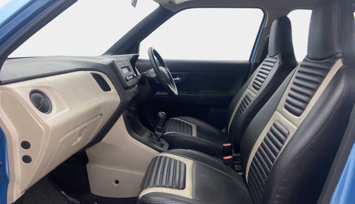 2019 Maruti New Wagon-R VXI 1.2, Petrol, Manual, 18,712 km, Right Side Front Door Cabin