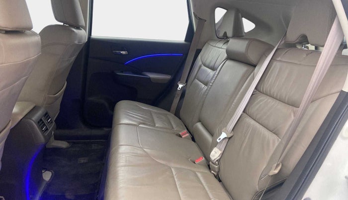 2017 Honda CRV 2.0L I-VTEC 2WD AT, CNG, Automatic, 43,824 km, Right Side Rear Door Cabin