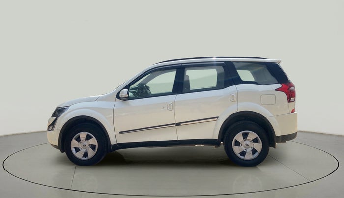 2018 Mahindra XUV500 W7 AT, Diesel, Automatic, 22,866 km, Left Side