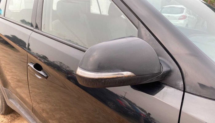 2017 Hyundai Creta E PLUS 1.4 DIESEL, Diesel, Manual, 98,595 km, Right rear-view mirror - Indicator light has minor damage