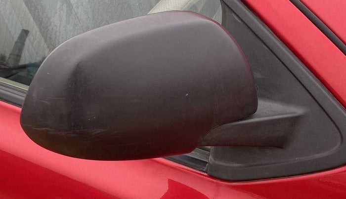 2017 Datsun Go T, Petrol, Manual, 45,671 km, Right rear-view mirror - Cover has minor damage