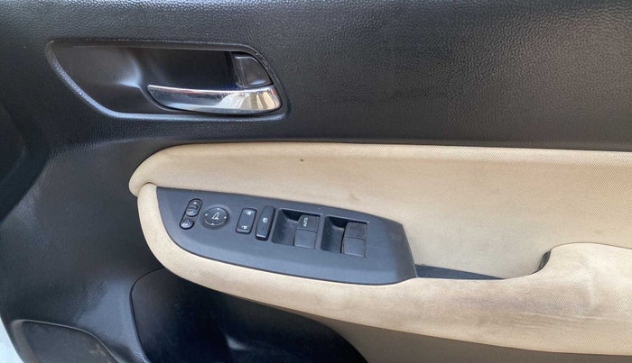 2020 Honda City 1.5L I-VTEC VX, Petrol, Manual, 20,771 km, Driver Side Door Panels Control