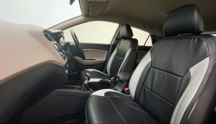 2019 Hyundai Elite i20 ASTA 1.4 CRDI (O), Diesel, Manual, 53,487 km, Right Side Front Door Cabin