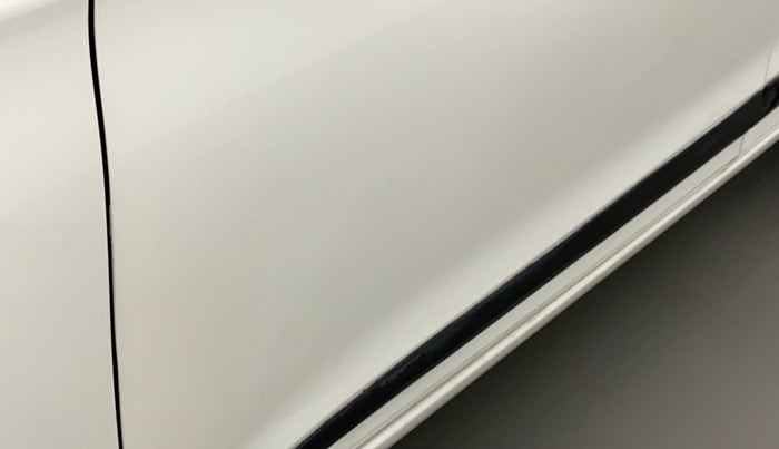 2019 Hyundai Elite i20 ASTA 1.4 CRDI (O), Diesel, Manual, 53,487 km, Front passenger door - Minor scratches