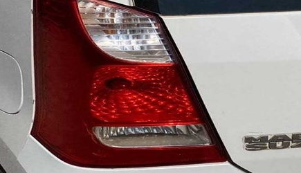 2016 Maruti Wagon R 1.0 VXI, Petrol, Manual, 55,033 km, Left tail light - Minor damage