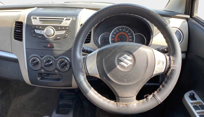 2016 Maruti Wagon R 1.0 VXI, Petrol, Manual, 55,033 km, Steering Wheel Close Up