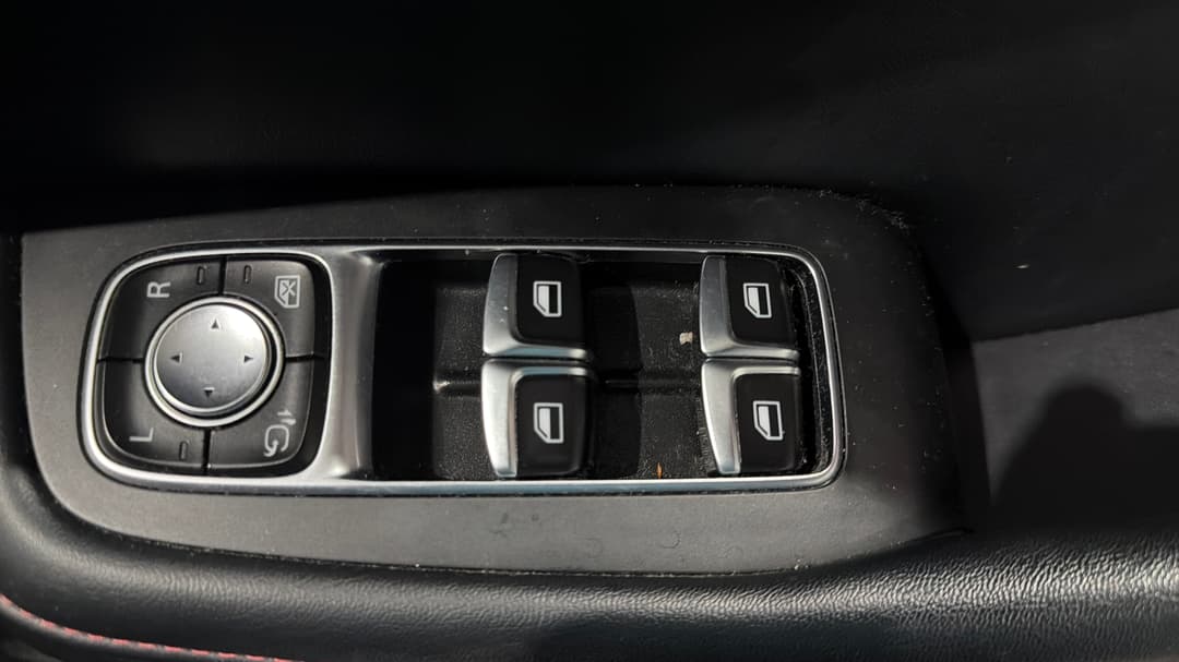 2021 MG HS Core, Automatic, 106114 km, Drivers Side Door Panel Controls