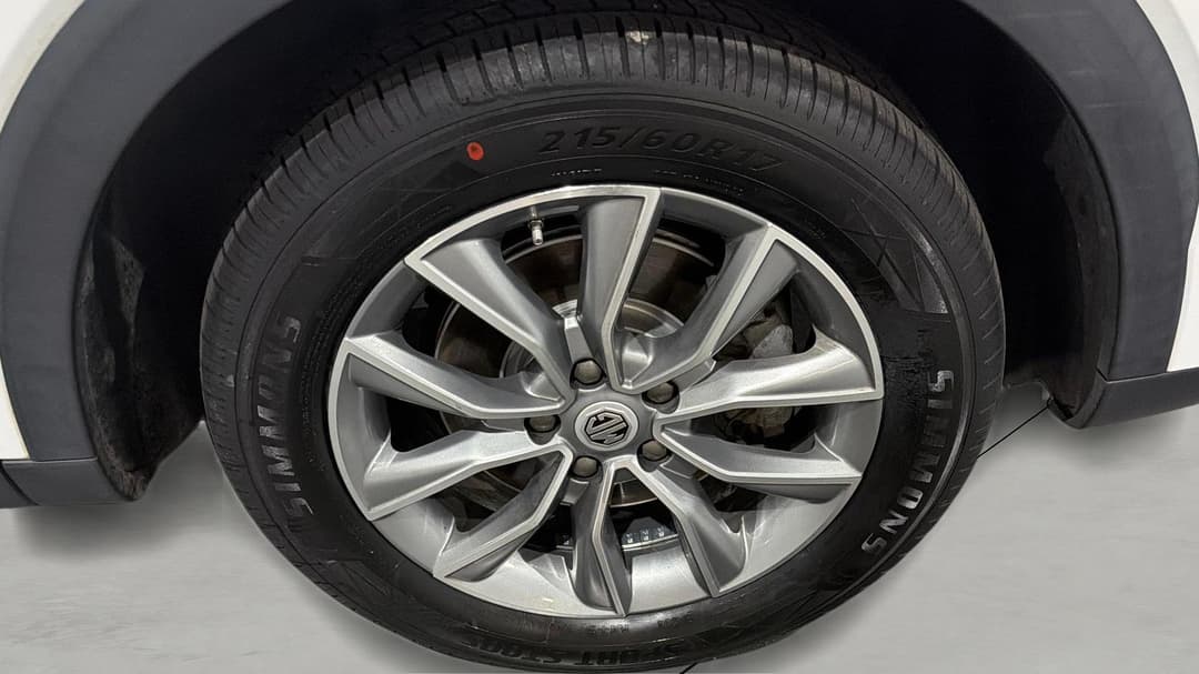 2021 MG HS Core, Automatic, 106114 km, Right Front Wheel