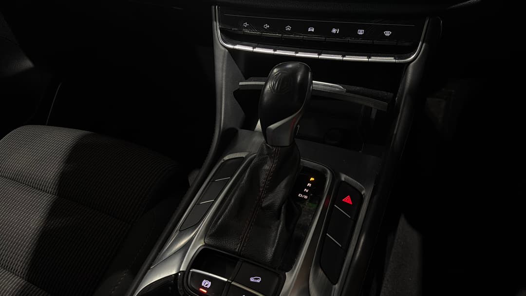 2021 MG HS Core, Automatic, 106114 km, Gear Lever 