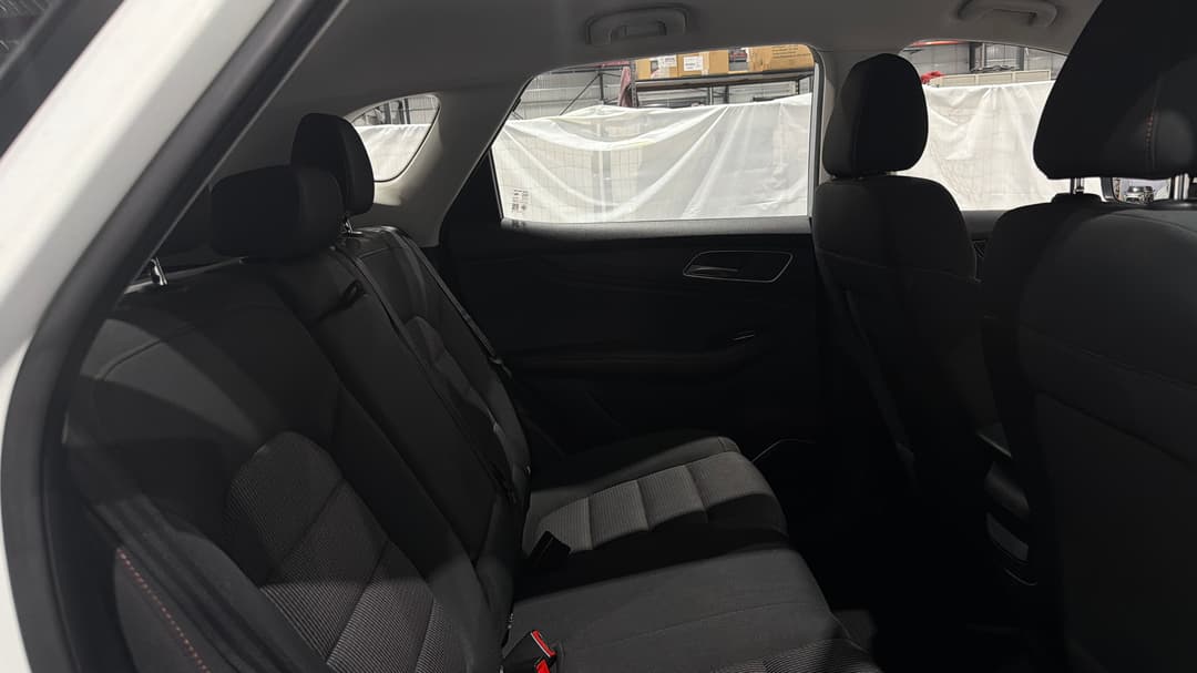 2021 MG HS Core, Automatic, 106114 km, Right Side Rear Door Cabin View