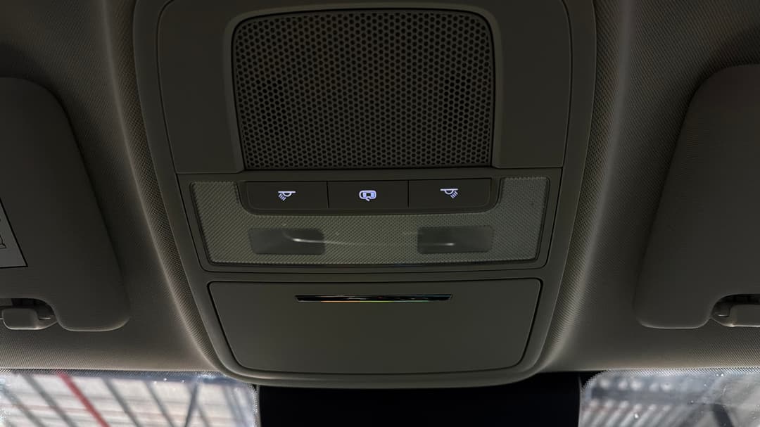 2021 MG HS Core, Automatic, 106114 km, On-Roof Controls/Sunglass holder