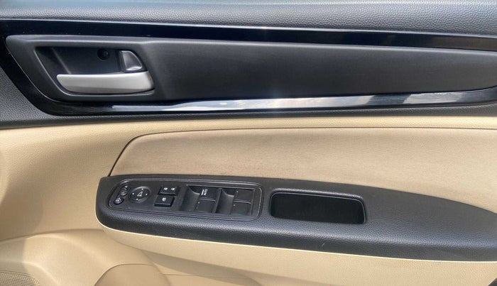 2018 Honda Amaze 1.2L I-VTEC V CVT, Petrol, Automatic, 15,748 km, Driver Side Door Panels Control