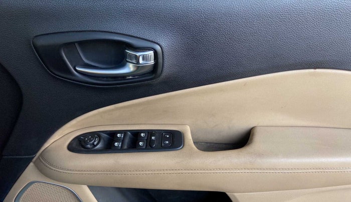 2017 Jeep Compass LONGITUDE 2.0 DIESEL, Diesel, Manual, 75,814 km, Driver Side Door Panels Control