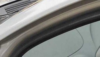 2012 Honda Brio S MT, Petrol, Manual, 64,038 km, Left A pillar - Paint is slightly faded