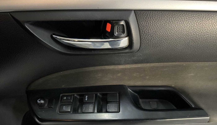 2016 Maruti Swift VXI, Petrol, Manual, 57,994 km, Driver Side Door Panels Control