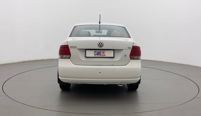 2015 Volkswagen Vento HIGHLINE 1.5 AT, Diesel, Automatic, 1,05,330 km, Back/Rear