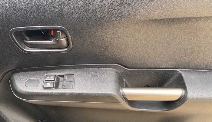 2019 Maruti IGNIS SIGMA 1.2, Petrol, Manual, 40,330 km, Driver Side Door Panels Control