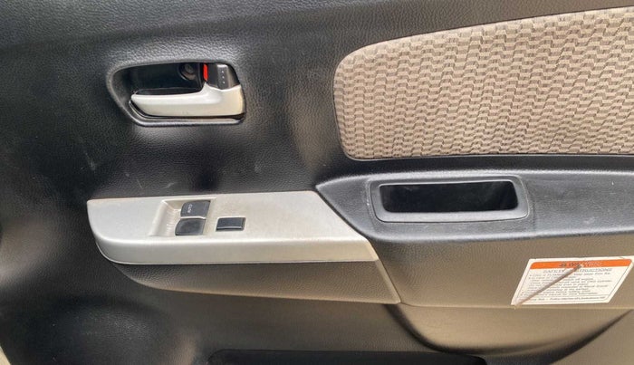 2015 Maruti Wagon R 1.0 LXI CNG, CNG, Manual, 63,005 km, Driver Side Door Panels Control