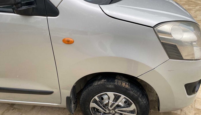2015 Maruti Wagon R 1.0 LXI CNG, CNG, Manual, 63,005 km, Right fender - Slightly dented