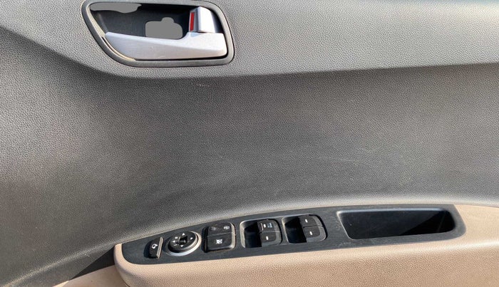 2017 Hyundai Grand i10 ASTA 1.2 KAPPA VTVT, Petrol, Manual, 53,735 km, Driver Side Door Panels Control
