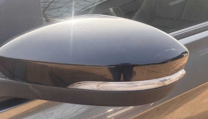 2020 Tata Tiago XZA PLUS PETROL, Petrol, Automatic, 17,029 km, Left rear-view mirror - Indicator light has minor damage