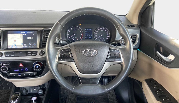 2019 Hyundai Verna 1.6 VTVT SX + AT, Petrol, Automatic, 28,890 km, Steering Wheel Close Up