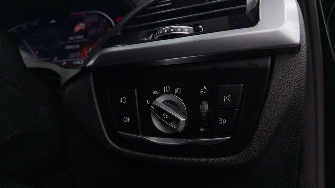 2020 BMW X3 xDrive30i M Sport, Automatic, 76448 km, Utility Switches/Buttons