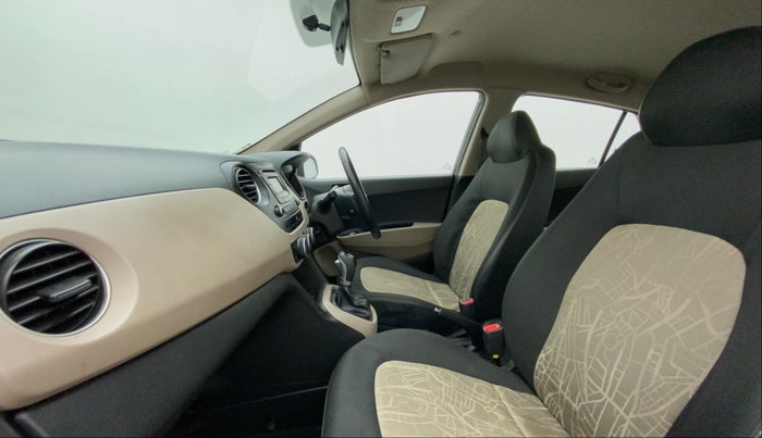 2015 Hyundai Grand i10 ASTA AT 1.2 KAPPA VTVT, Petrol, Automatic, 30,800 km, Right Side Front Door Cabin