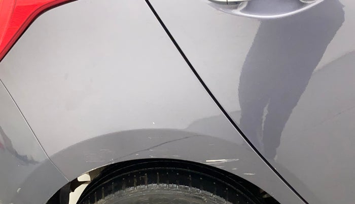 2015 Hyundai Grand i10 ASTA AT 1.2 KAPPA VTVT, Petrol, Automatic, 30,800 km, Right quarter panel - Minor scratches